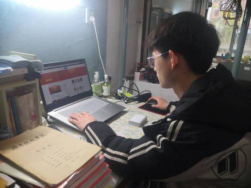 2AF7403659AA3143DEBF5C15BB961BC5